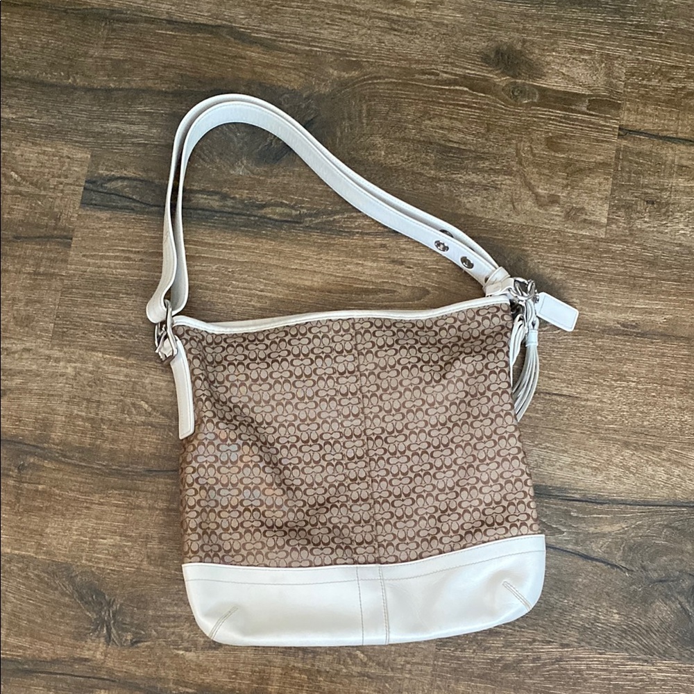 Coach Logo Tan Cream Shoulder Bag
